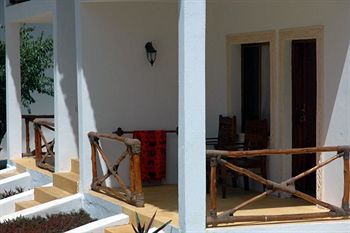 Ngalawa Beach Village Chwaka 外观 照片